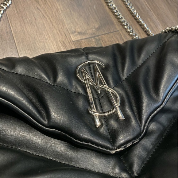 Steve Madden / black shoulder bag with silver chaine handle - Picture 2 of 5
